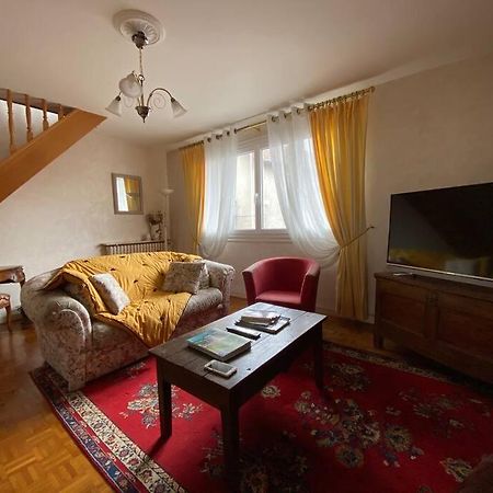 Les Marmottes Apartment Arpajon-sur-Cere Exterior photo