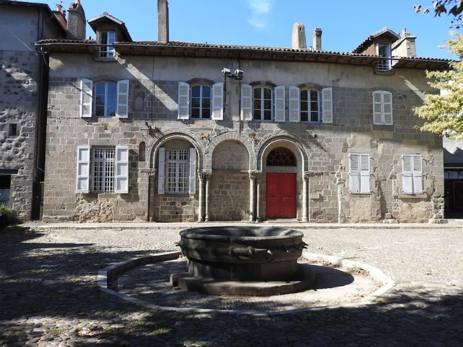 Les Marmottes Apartment Arpajon-sur-Cere Exterior photo